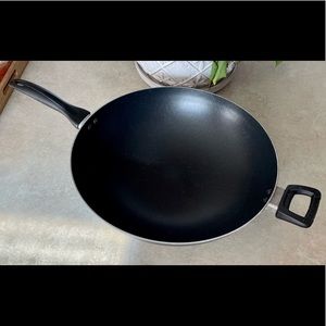 T-Fal Essentials Jumbo Wok 5.35"H x 14.37"W x 22.83"D